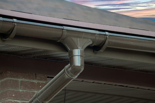 Building Gutter Installation in Georgetown